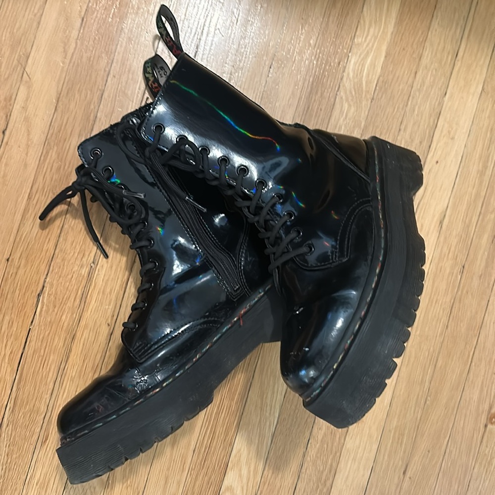 Jadon HI DR MARTENS black rainbow size 8UK 9M EU42 US L10